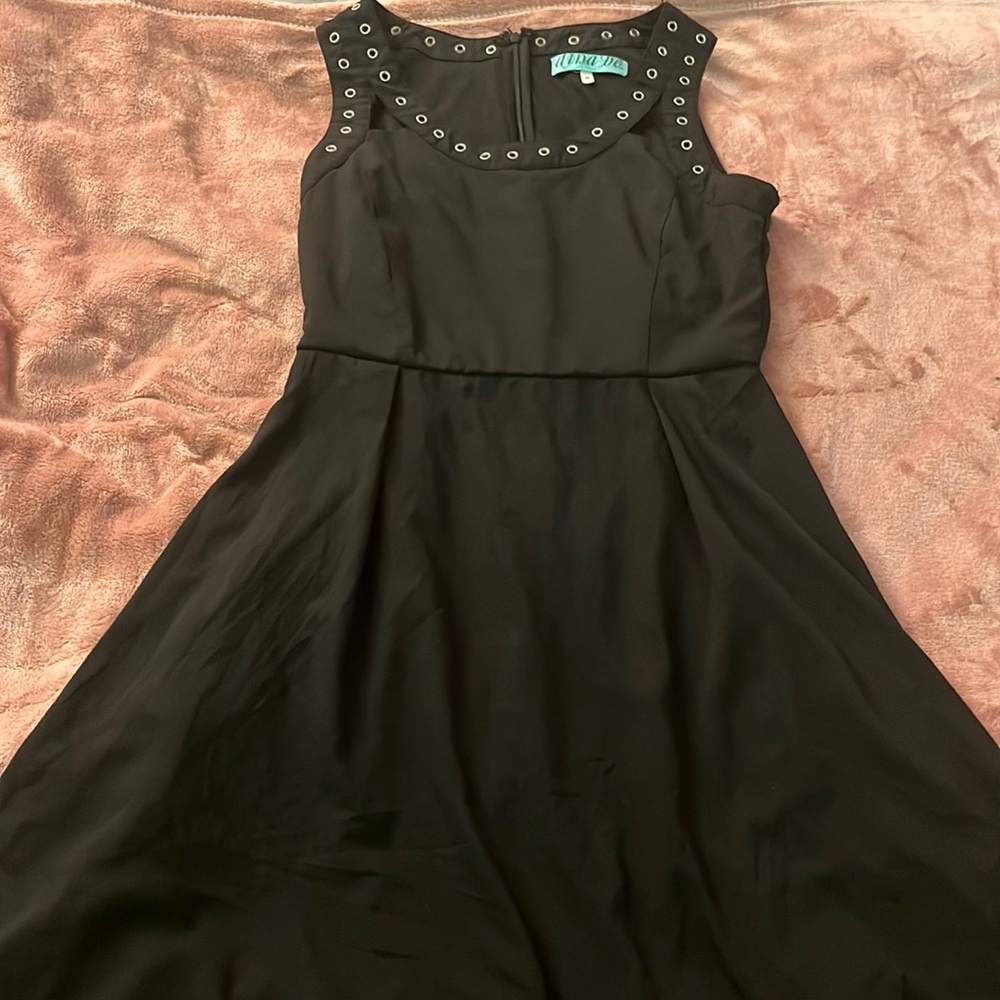Black dress with details
